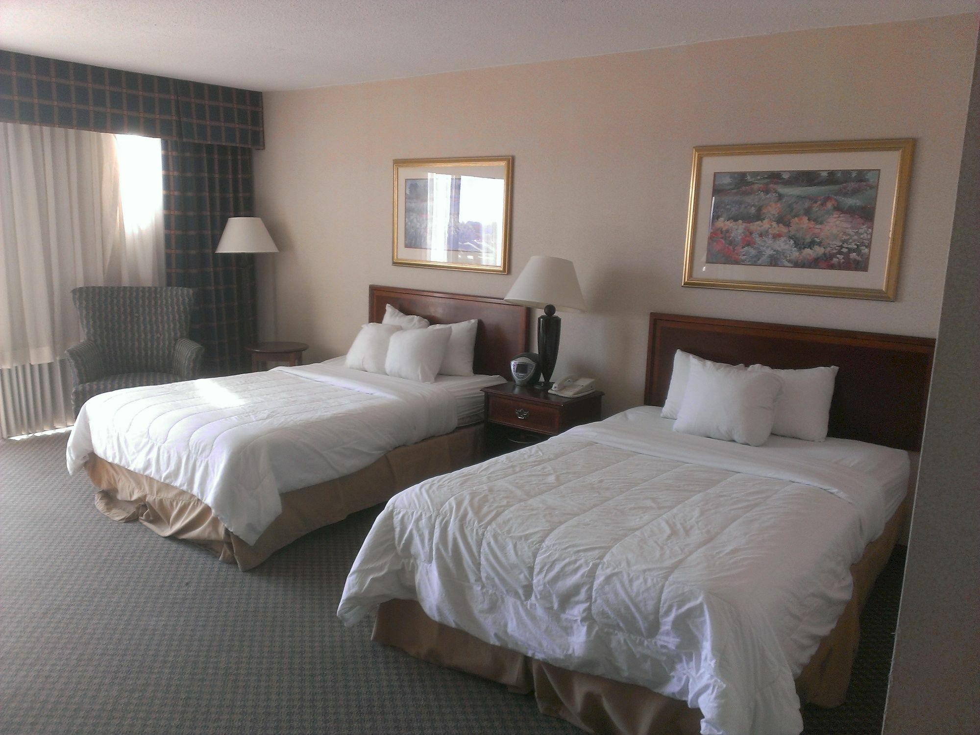 Hotel I-64 Richmond Dumbarton Kültér fotó